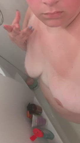 Masturbating Naked Shower Wet Pussy White Girl gif