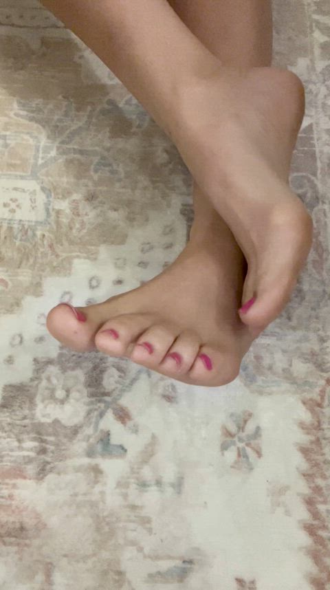 feet fetish feet licking feet sucking gif