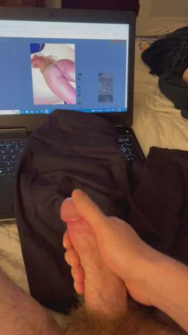 Cumshot tribute